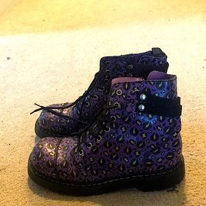 Purple, Black and Gold Kiss Combat Boots! Bet You’ve Never Seen These Before.
